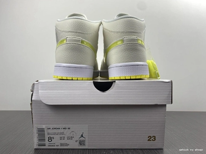 Rep Jordan1 Mid QuickDry DB2822- 3710 Voltage SE Yellow 1028